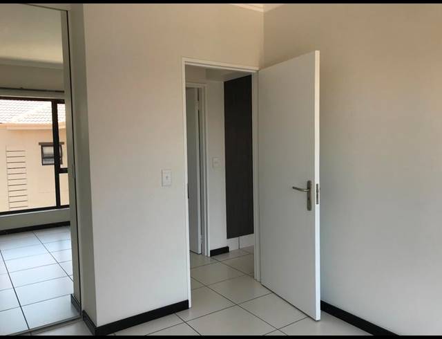 1 BEDROOM PROPERTY TO RENT IN LONEHILL